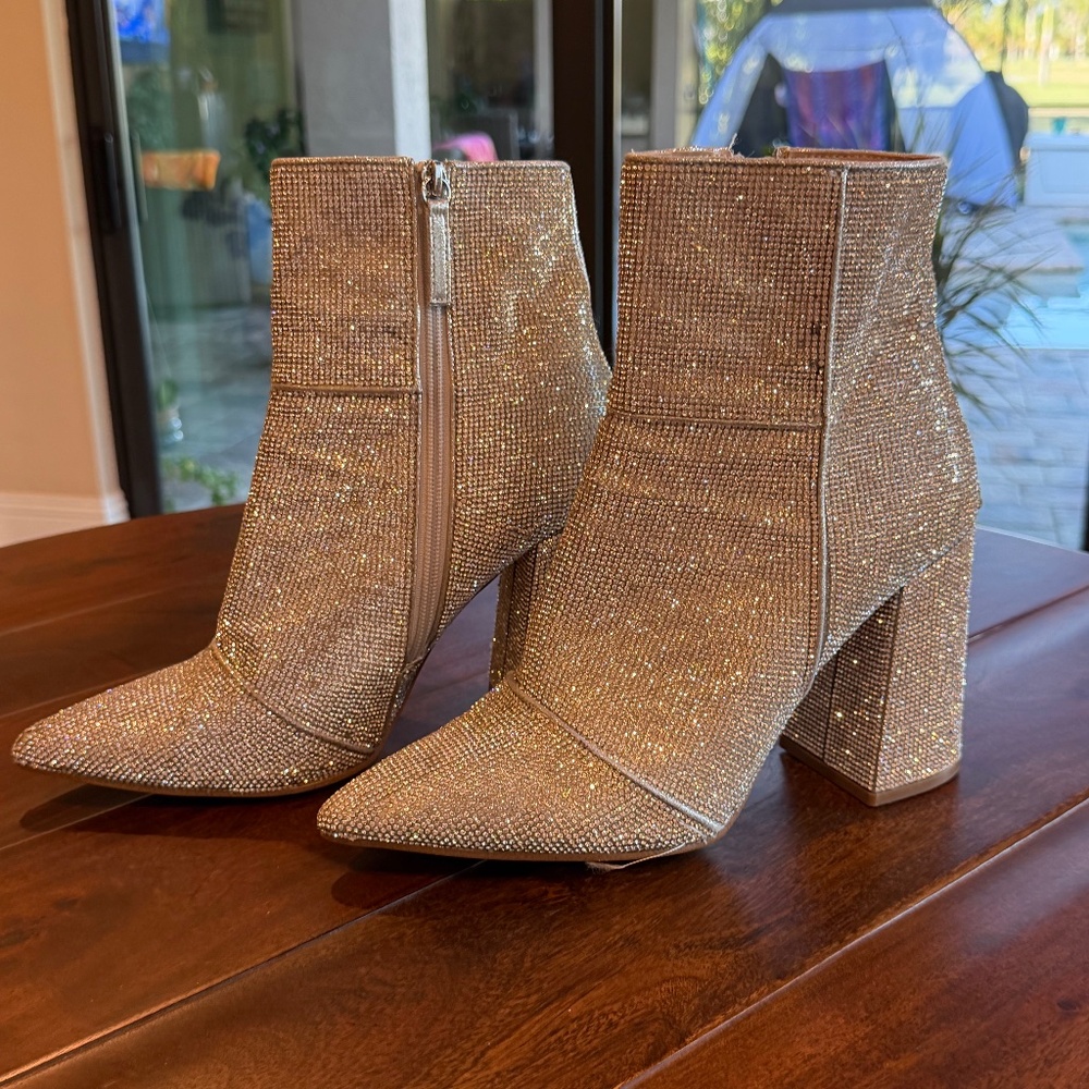 Steve Madden Nola Booties